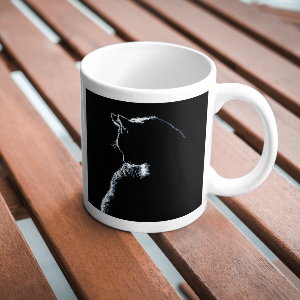 Stroke of Light Mug – Ceramic Mug with Minimalist Cat Silhouette on Black